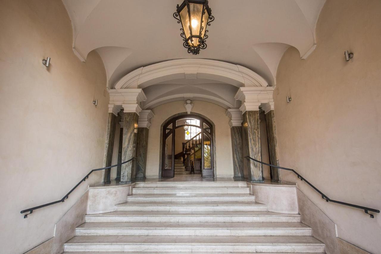 Palazzo Marescalchi Belli, Vicino Piazza Di Spagna Róma Kültér fotó